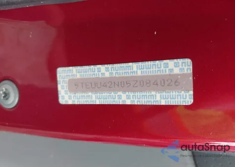 2005 Toyota Tacoma Base V6 from USA, damaged, VIN 5TEUU42N05Z084026
